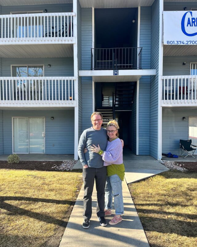 Thank you U T A H. It was a perfect, relaxing and fun Christmas vacation for our little family. Having all four of my kids in one spot was the best present of all. Also, first photo is at Carriage Cove apartments where Sam was living when we fell in love at BYU. So fun to take a trip down memory lane. Thank you @lornanstubbert for making Christmas so fun as always. Love you all!